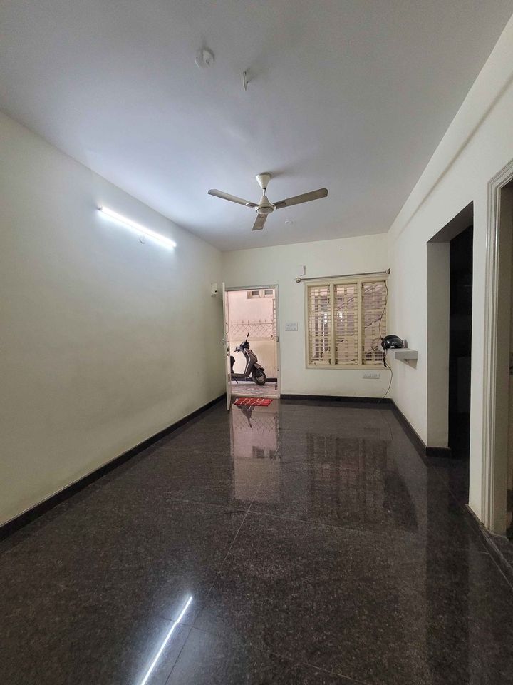 1BHK · Semi Furnished · Apartment