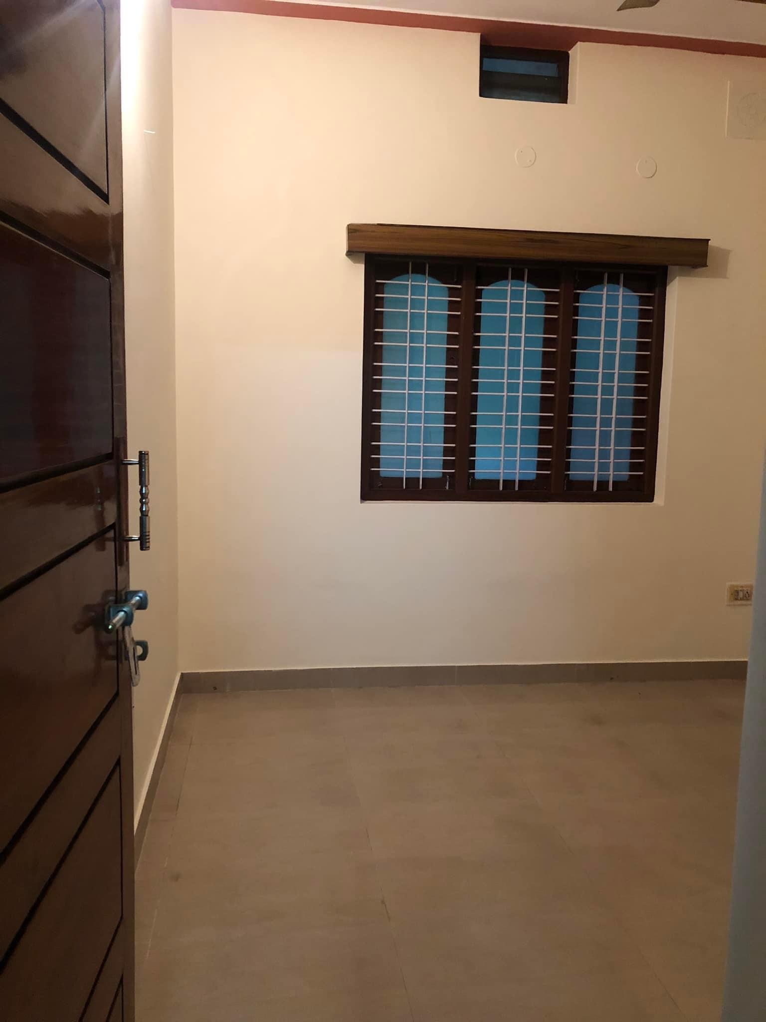 2BHK · Semi Furnished · House/Villa