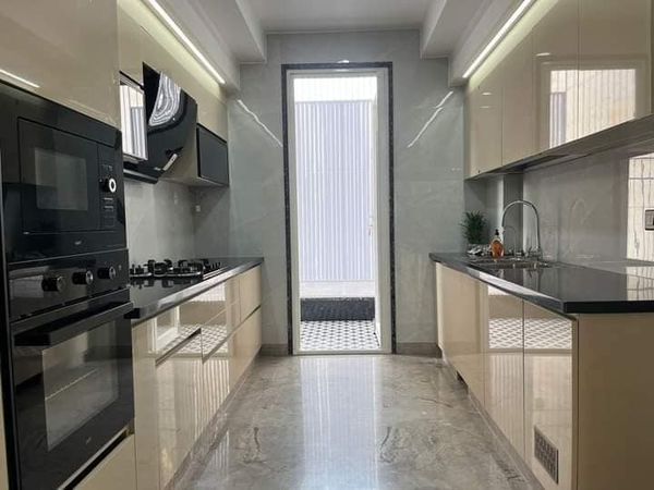 2BHK · Semi Furnished · Apartment