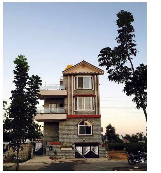4BHK · Semi Furnished · Apartment