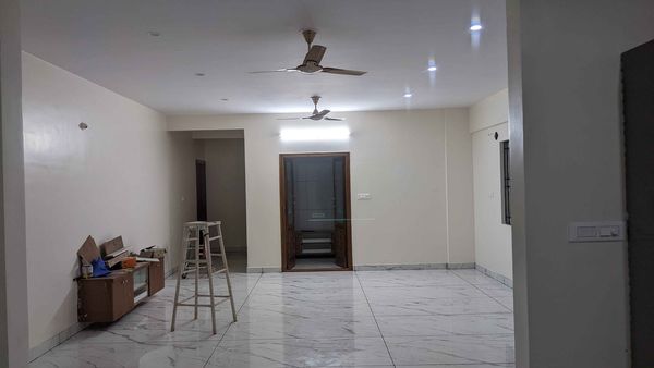 3BHK · Semi Furnished · Apartment