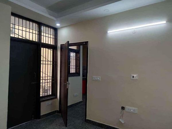 1BHK · Semi Furnished · Apartment
