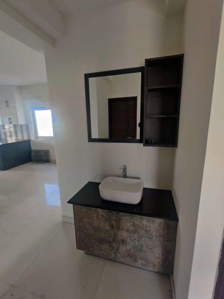 3BHK · Semi Furnished · Apartment