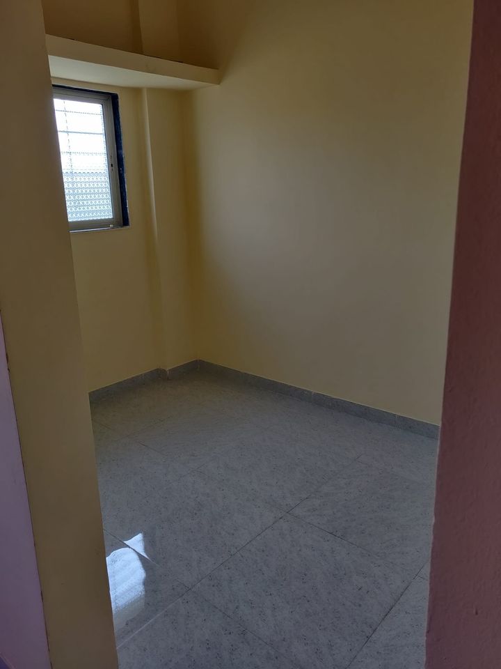 Single Room · Unfurnished · Apartment