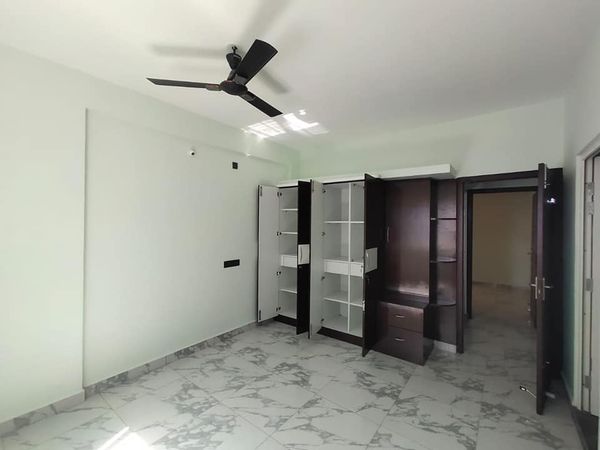 1BHK · Semi Furnished · Apartment