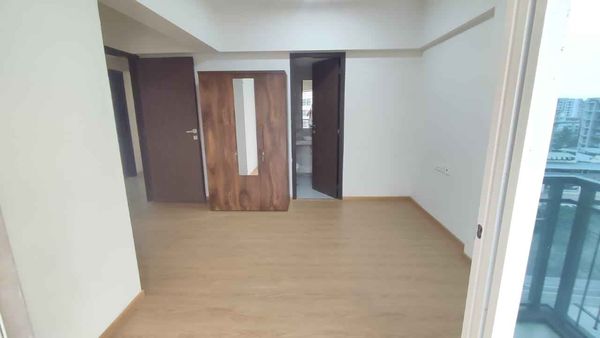 2BHK · Semi Furnished · Apartment