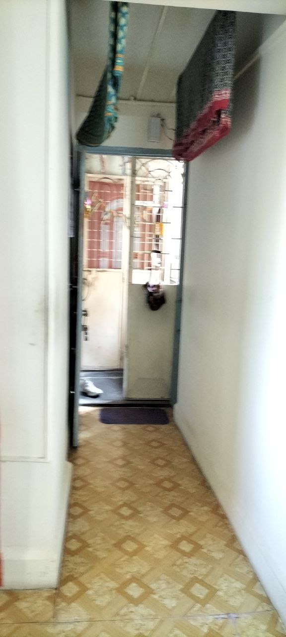 1BHK · Semi Furnished · Apartment