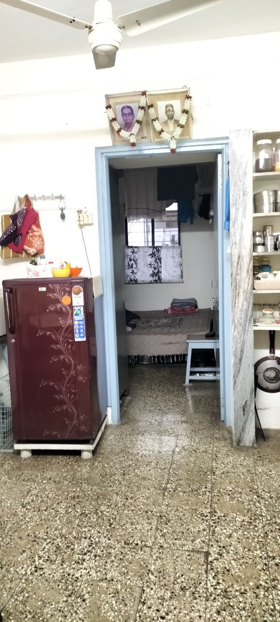 1BHK · Semi Furnished · Apartment