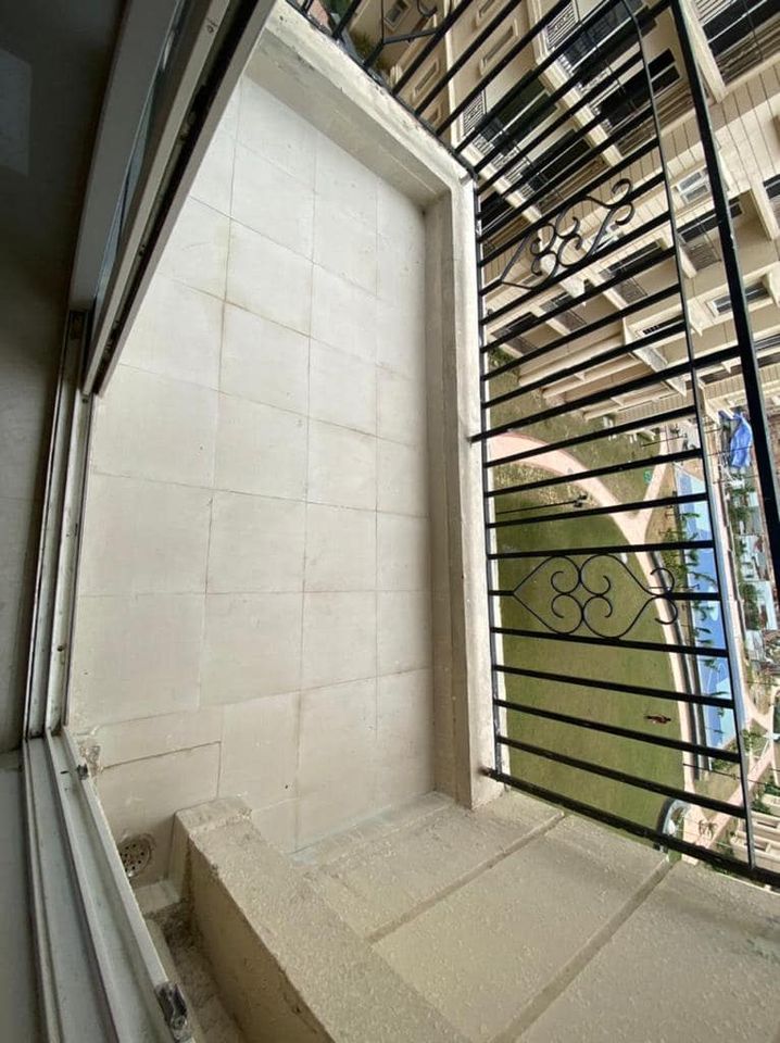 2BHK · Semi Furnished · Apartment