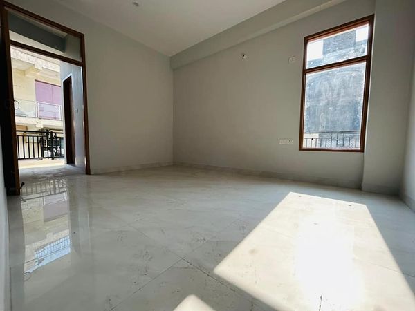 1BHK · Semi Furnished · Apartment