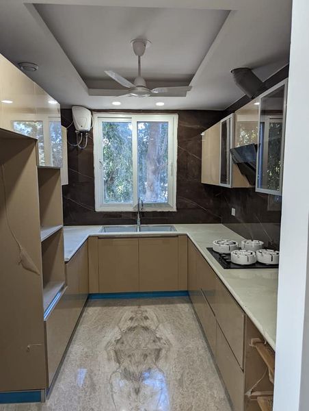 3BHK · Semi Furnished · Apartment