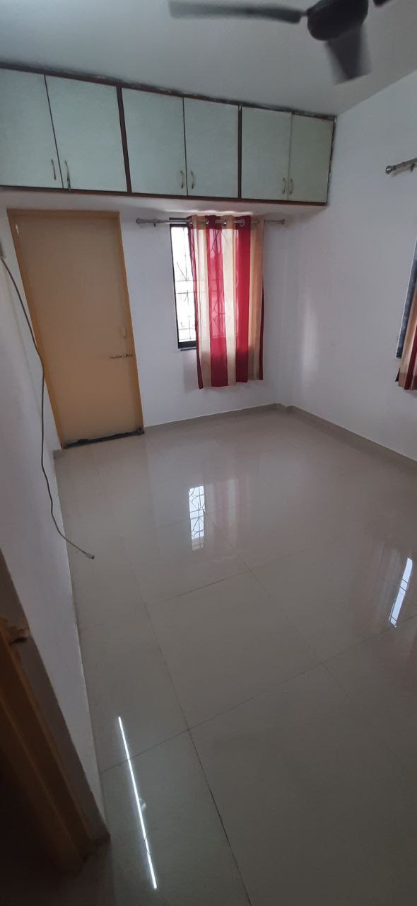 1BHK · Semi Furnished · Apartment