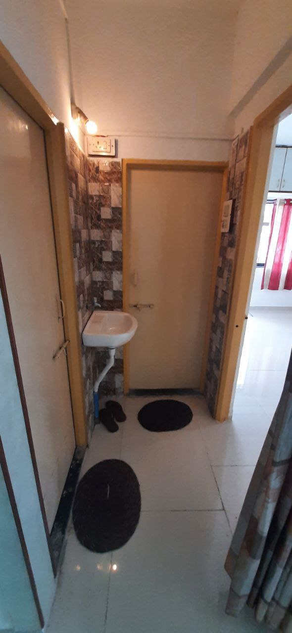 1BHK · Semi Furnished · Apartment