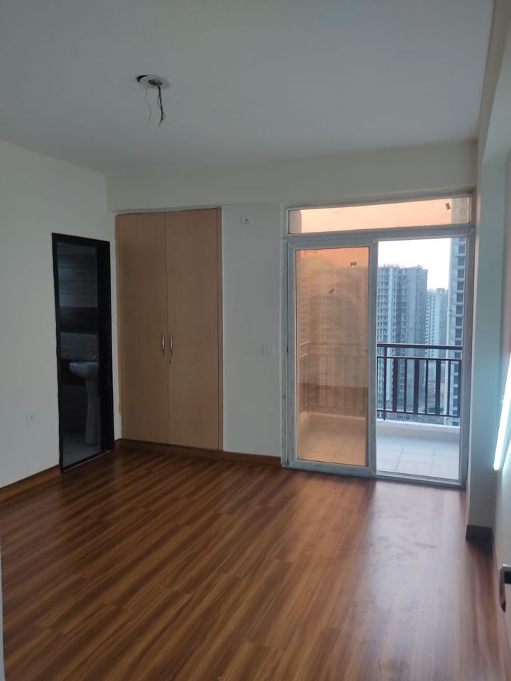 2BHK · Semi Furnished · Apartment