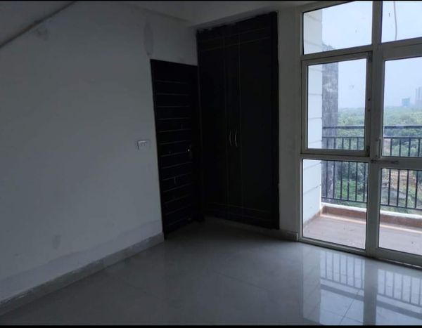 2BHK · Semi Furnished · Apartment