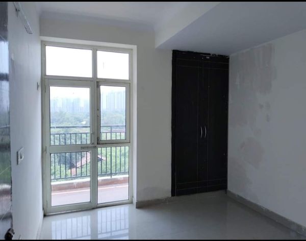 2BHK · Semi Furnished · Apartment