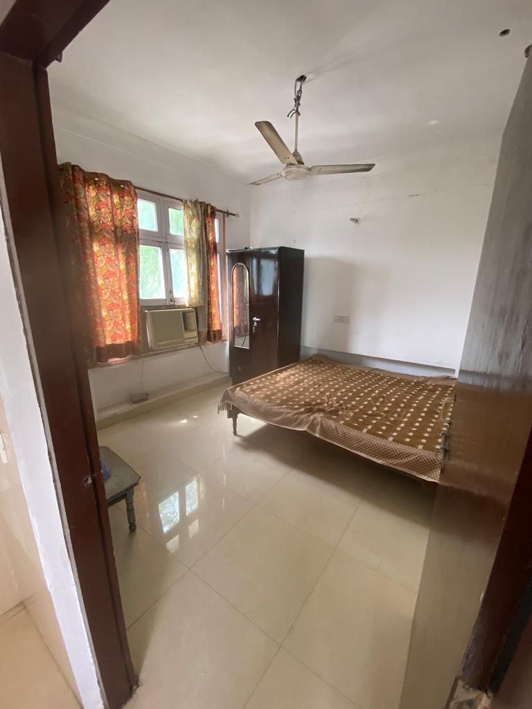 2BHK · Semi Furnished · Apartment