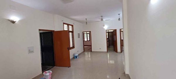 3BHK · Semi Furnished · Apartment