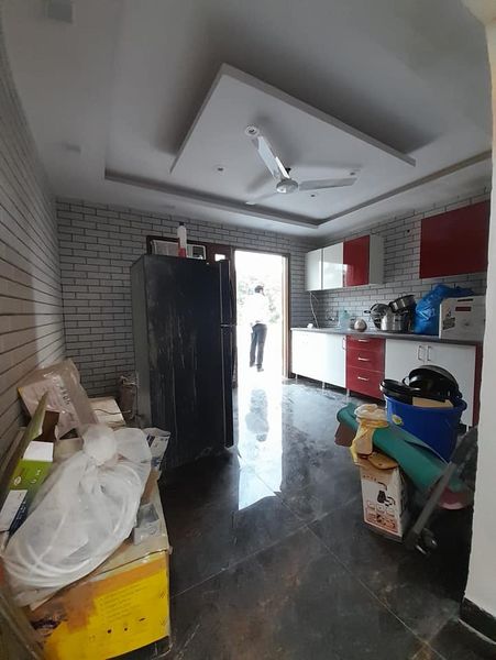 1BHK · Semi Furnished · Apartment