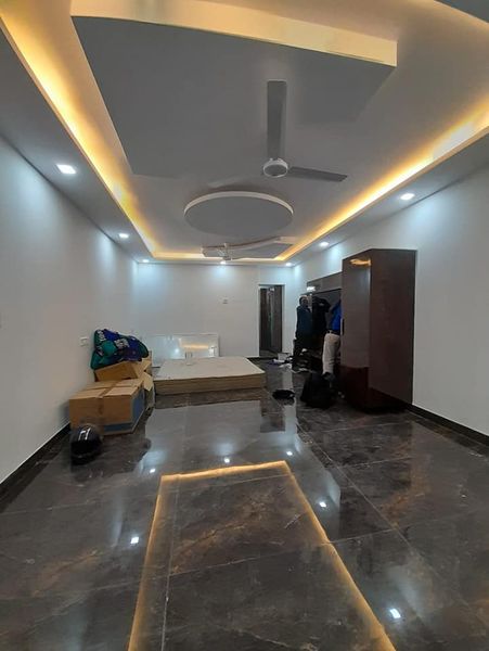 1BHK · Semi Furnished · Apartment
