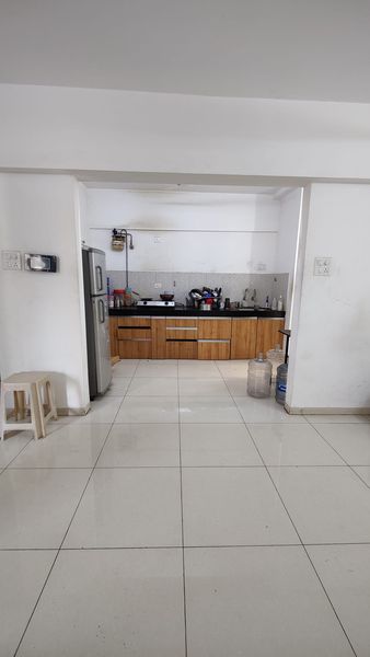 3BHK · Semi Furnished · Apartment