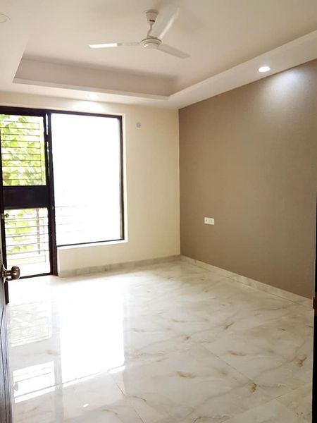 3BHK · Semi Furnished · Apartment
