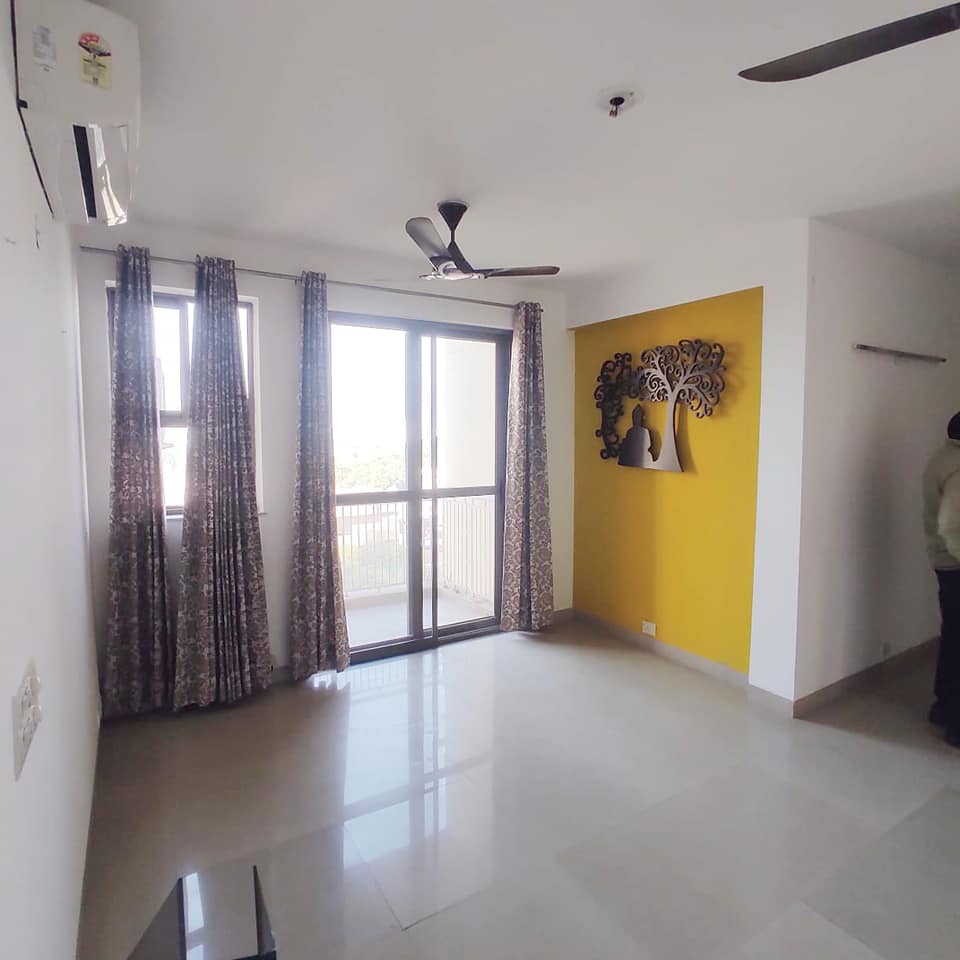 3BHK · Semi Furnished · Apartment