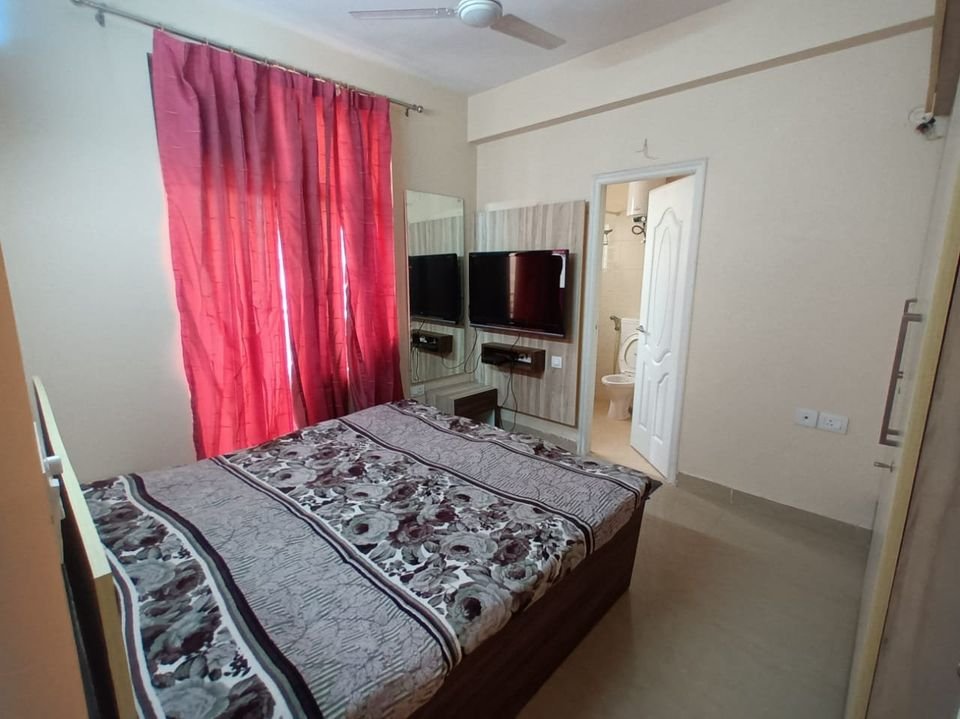 2BHK · Semi Furnished · Apartment