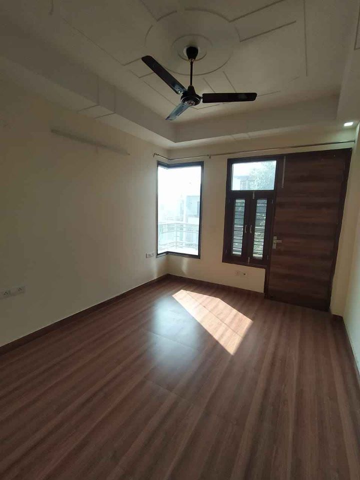 3BHK · Semi Furnished · Apartment