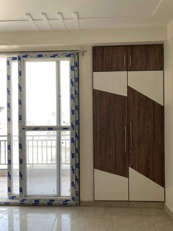 2BHK · Semi Furnished · Apartment