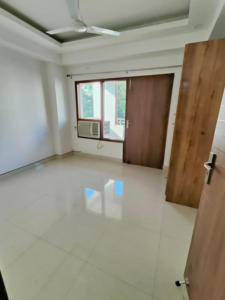 2BHK · Semi Furnished · Apartment