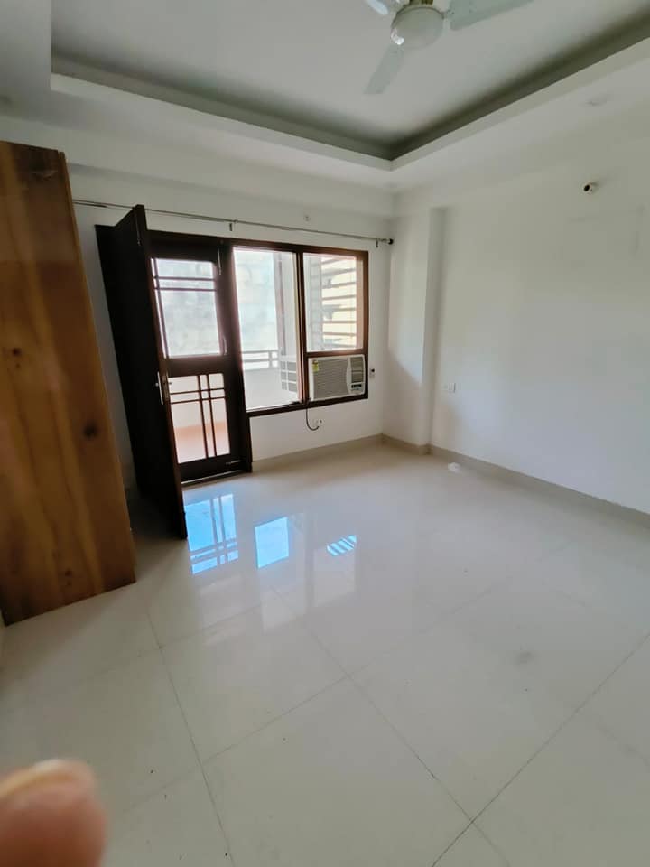 2BHK · Semi Furnished · Apartment