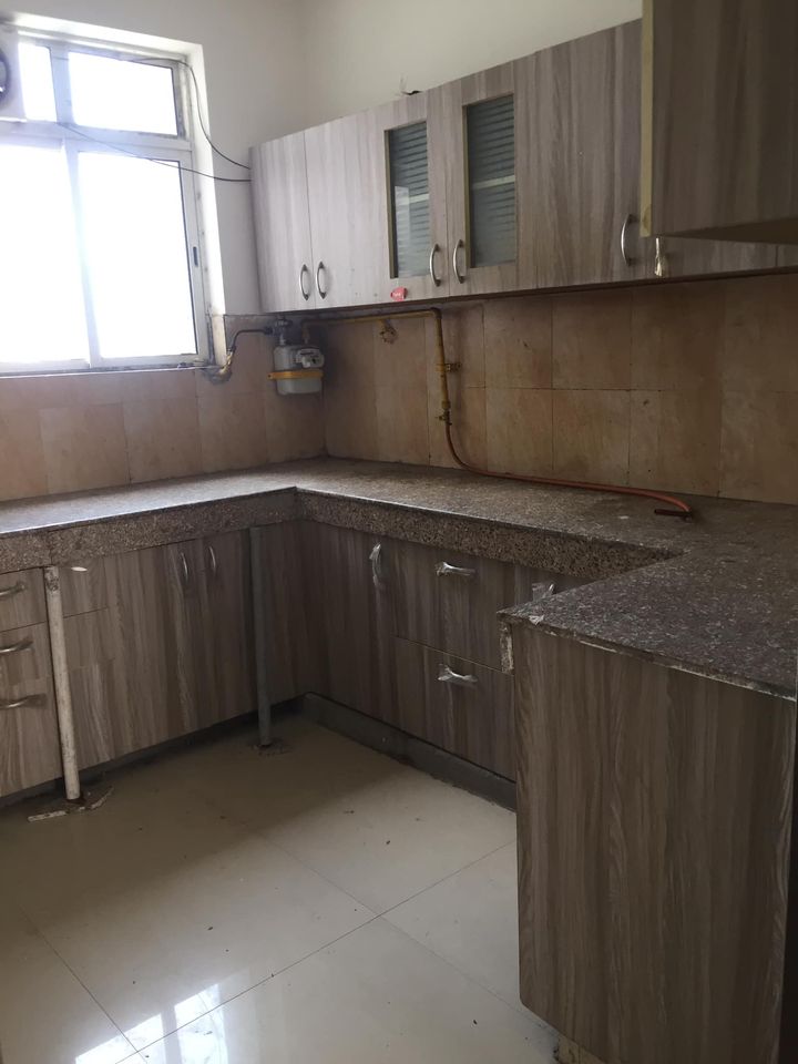 2BHK · Semi Furnished · Apartment
