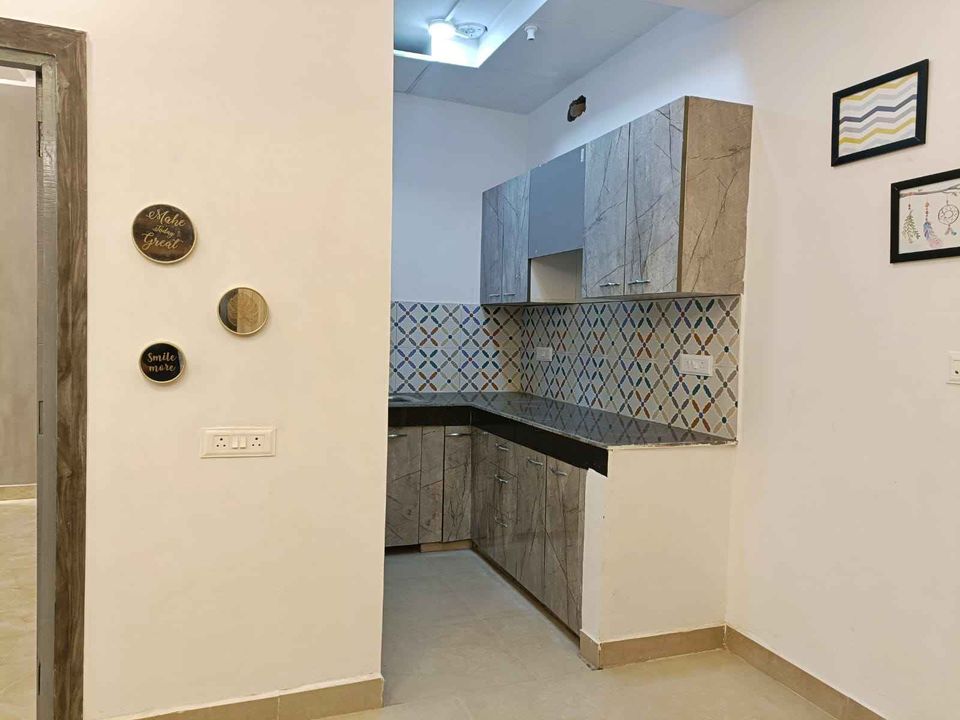 2BHK · Semi Furnished · Apartment