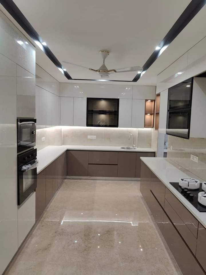 3BHK · Semi Furnished · Apartment