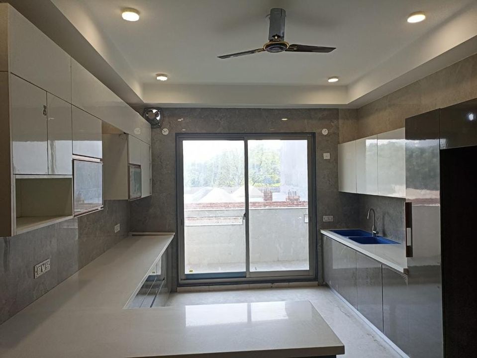 2BHK · Semi Furnished · Apartment