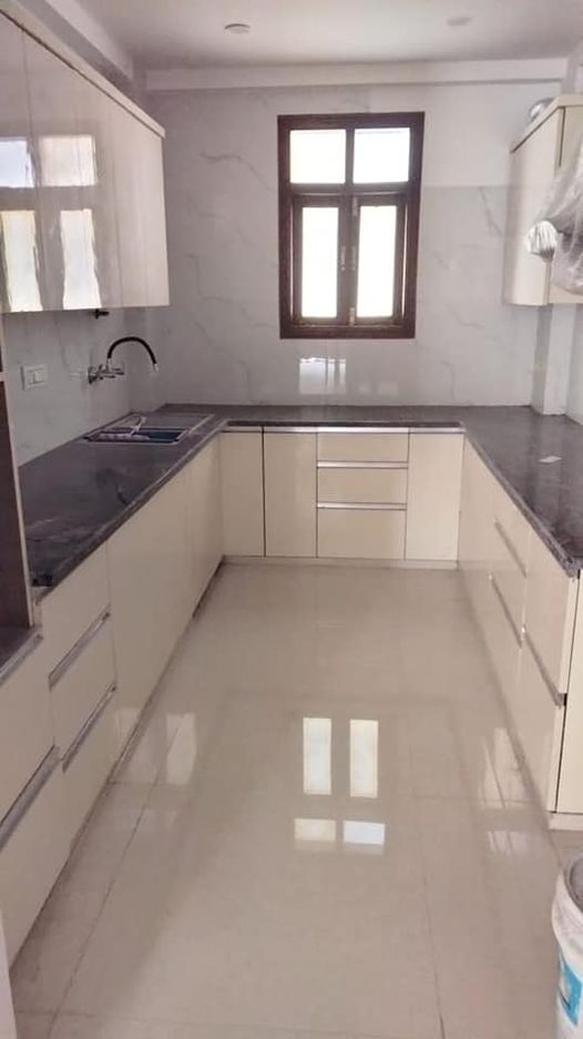 3BHK · Semi Furnished · Apartment