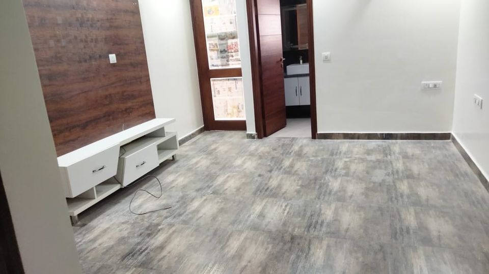 3BHK · Semi Furnished · Apartment