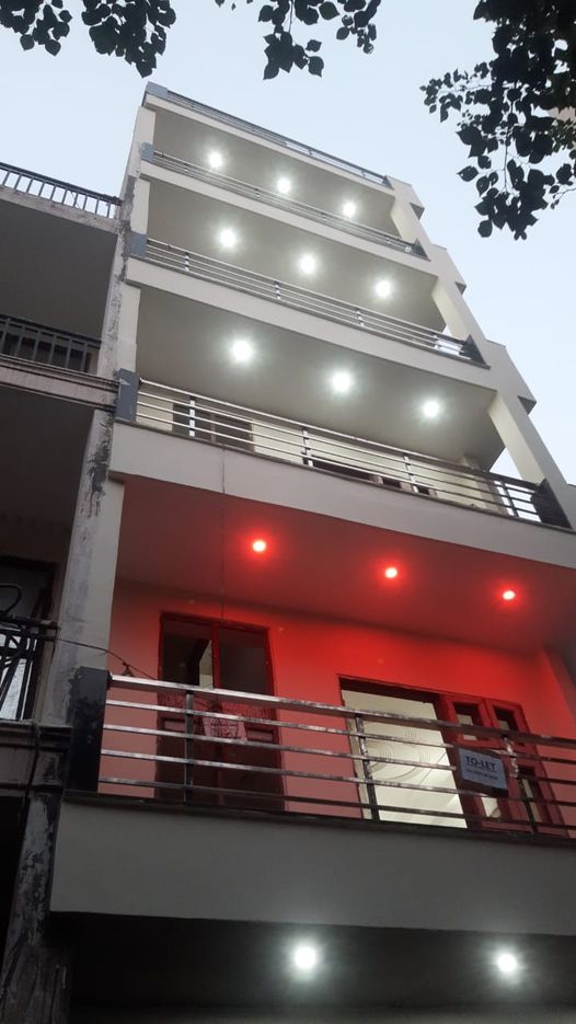 1BHK · Semi Furnished · Apartment