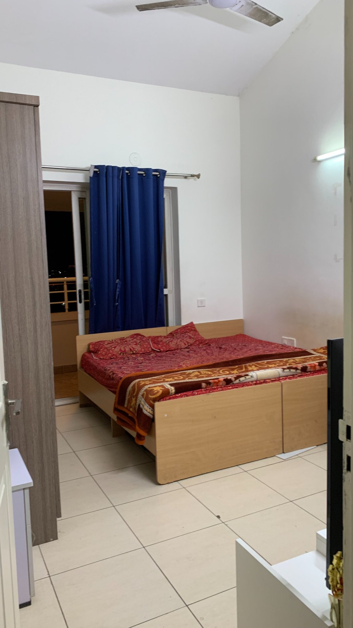3BHK · Semi Furnished · Apartment