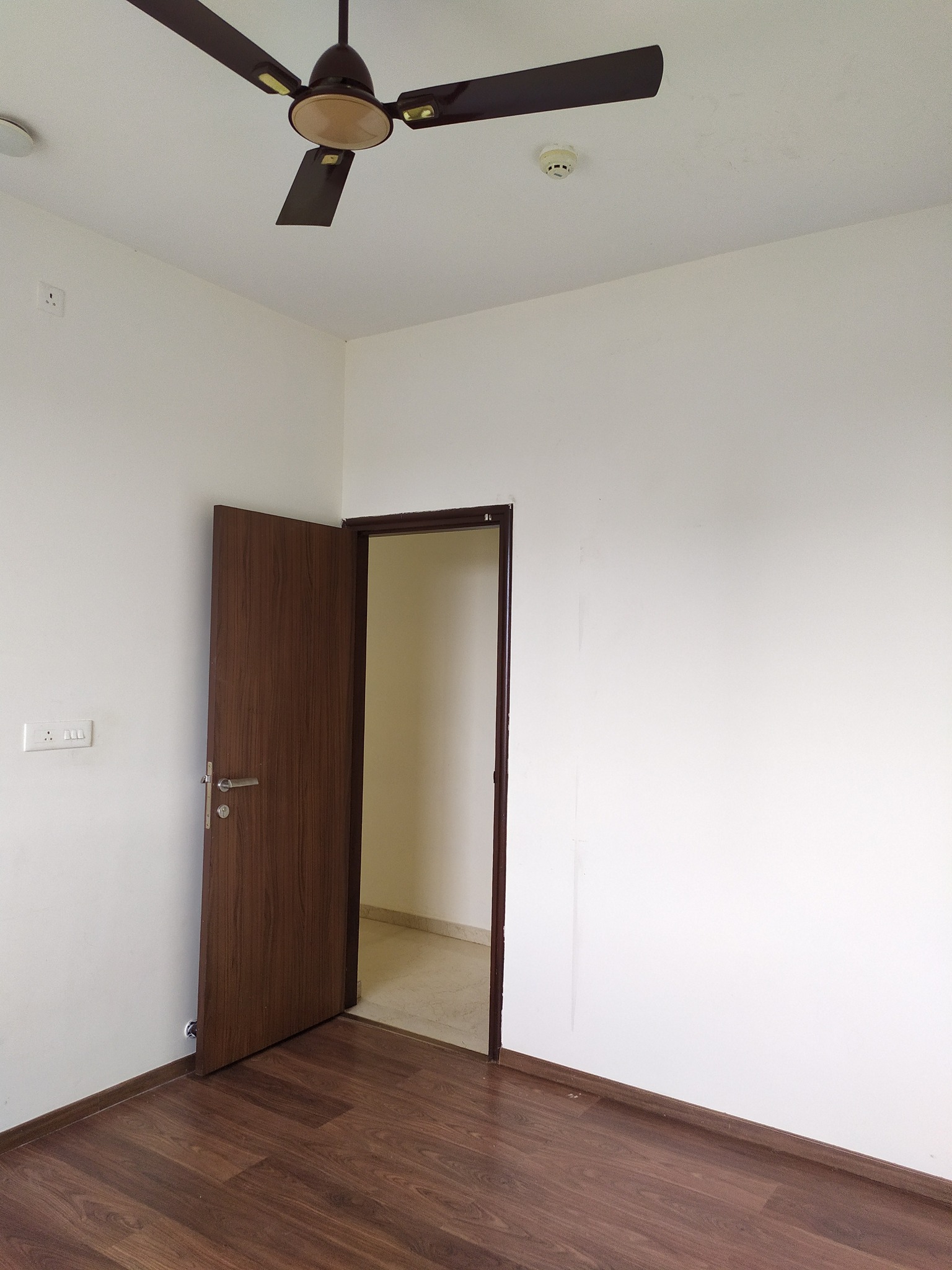 2BHK · Semi Furnished · Apartment