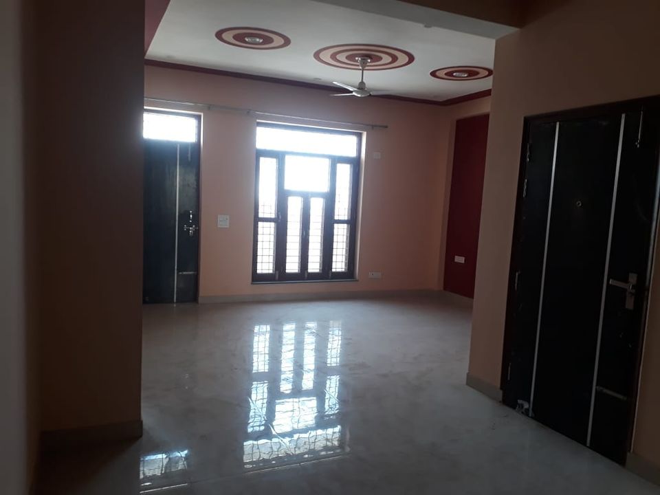 2BHK · Semi Furnished · Apartment