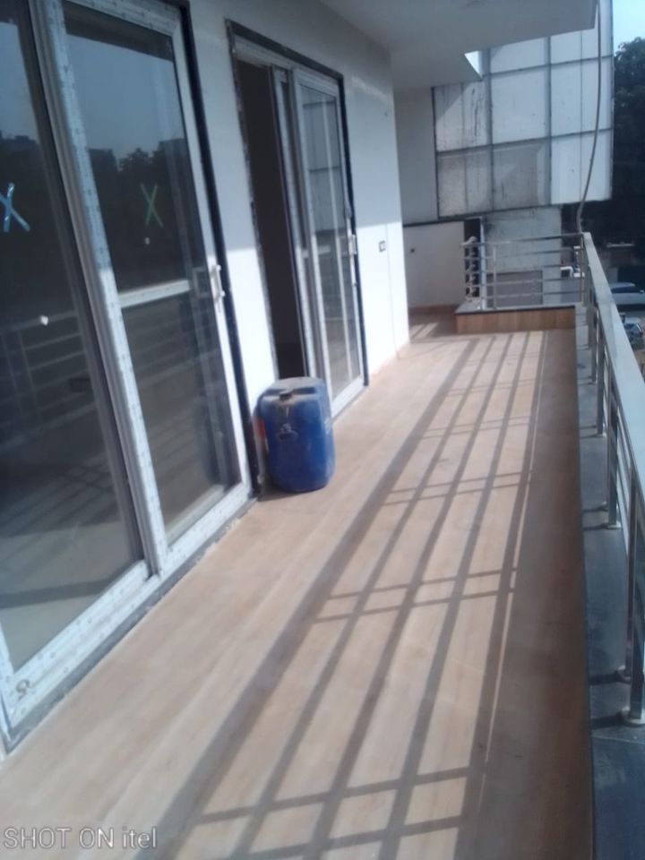 3BHK · Semi Furnished · Apartment