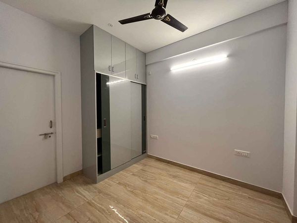 1BHK · Semi Furnished · Apartment