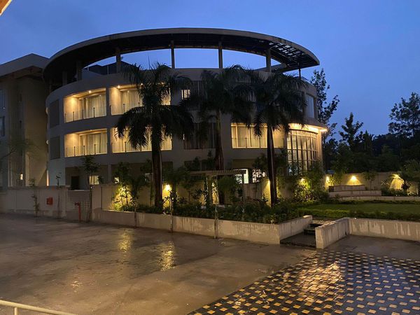 2BHK · Semi Furnished · Apartment