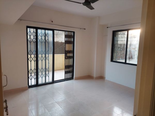2BHK · Semi Furnished · Apartment