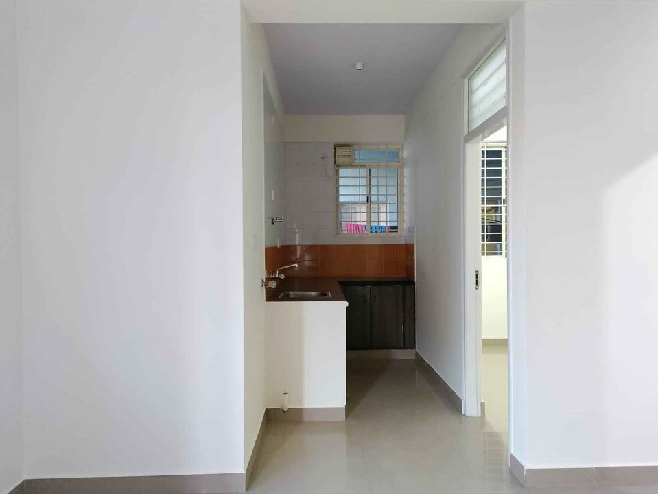 1BHK · Semi Furnished · Apartment