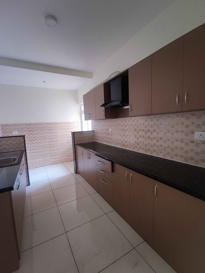 3BHK · Semi Furnished · Apartment