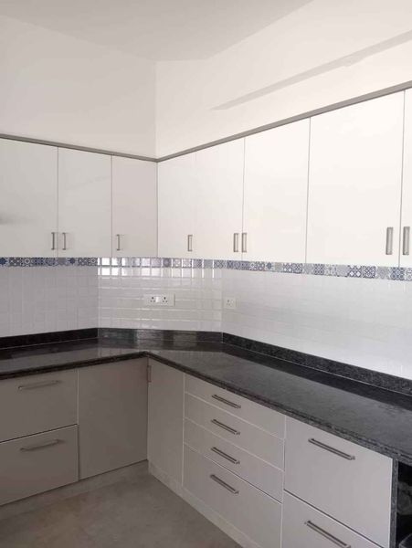3BHK · Semi Furnished · Apartment