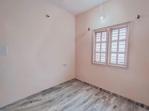 1BHK · Semi Furnished · Apartment